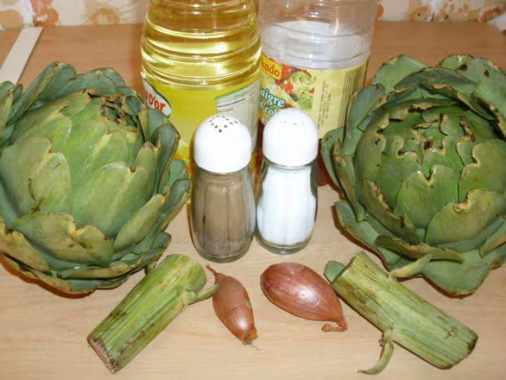 Artichauds a la vinaigrette