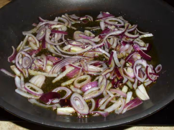 Boudins noirs et pommes en feuillete
