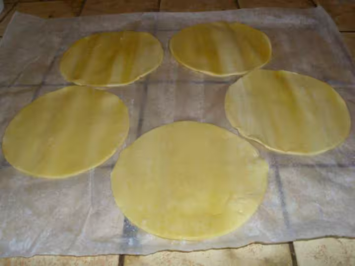 Boudins noirs et pommes en feuillete