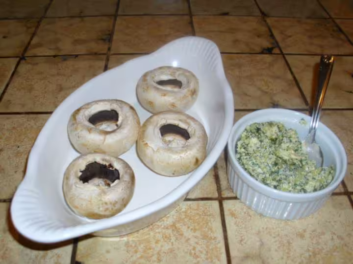 Champignons facis au beurre d escargots