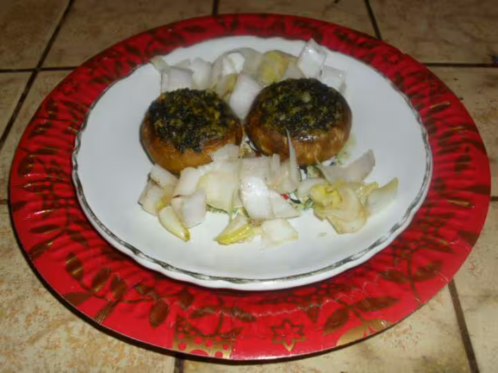 Champignons farcis au beurre d escargots