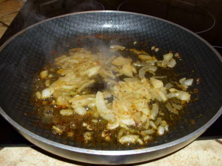 Cotes de porc sauce au curry et champignons frais 4