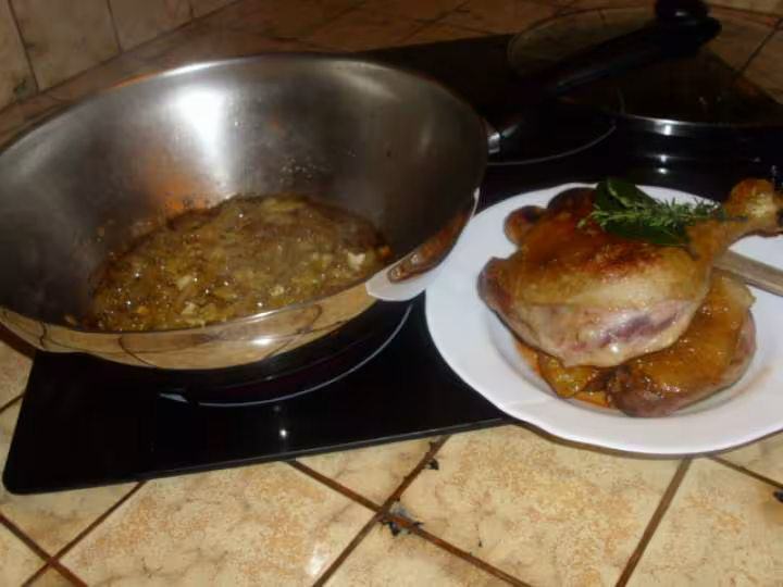 Cuisses de canard et sa fondue de legumes