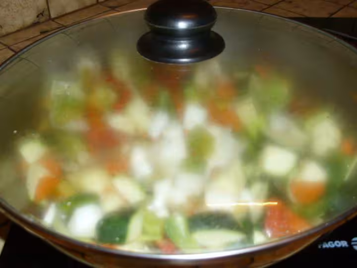 Cuisses de canard et sa fondue de legumes