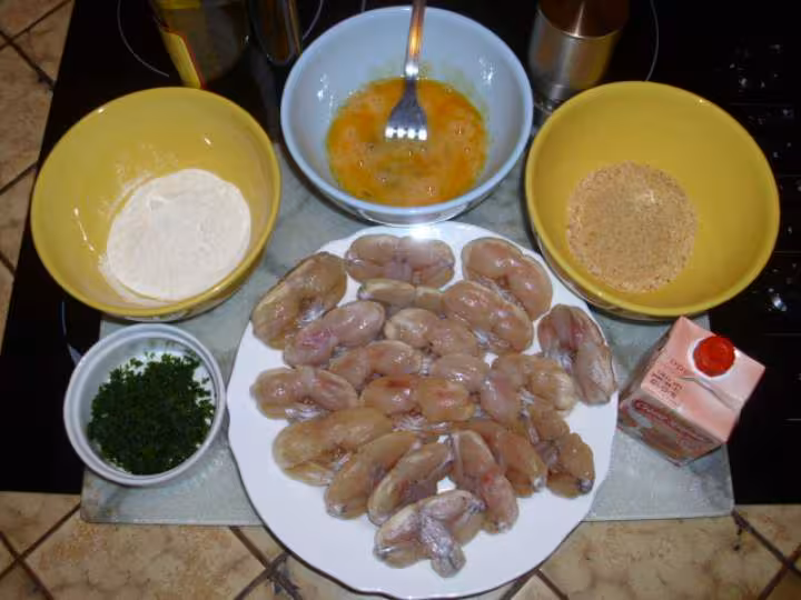 Cuisses de grenouilles panees et a la creme