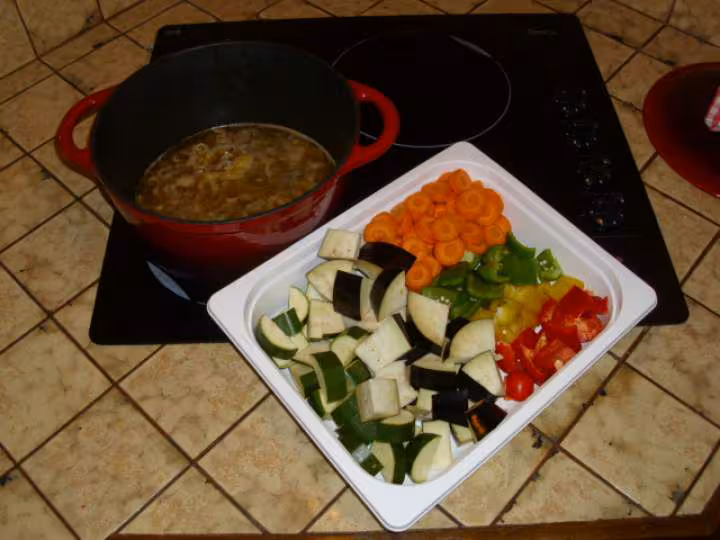 Cuisses de poulet aux legumes