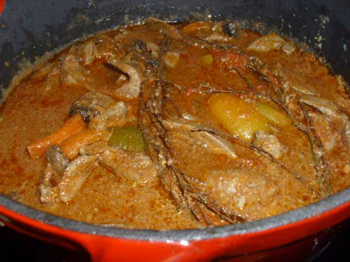 Emince de foie de porc aux poivrons et champignons