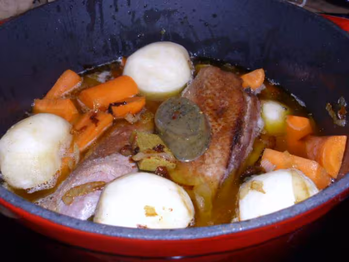 Filets de canard aux navets et aux carottes