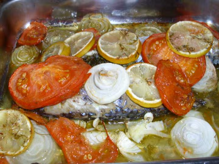 Maquereaux aux tomates oignons et citron