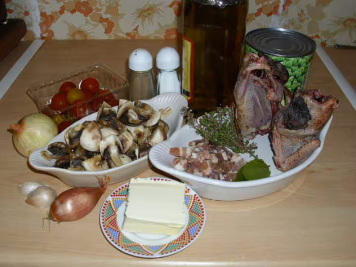 Pigeonneaux aux petits pois etc