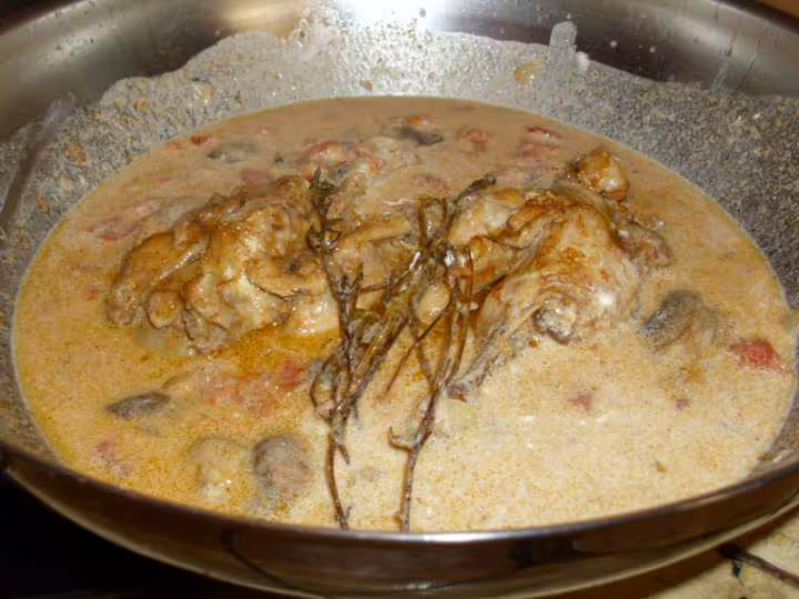 Pilons de dinde aux tomates concassees et champignons 2