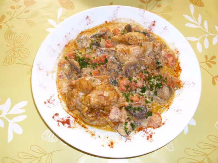 Pilons de dinde aux tomates concassees et champignons 4