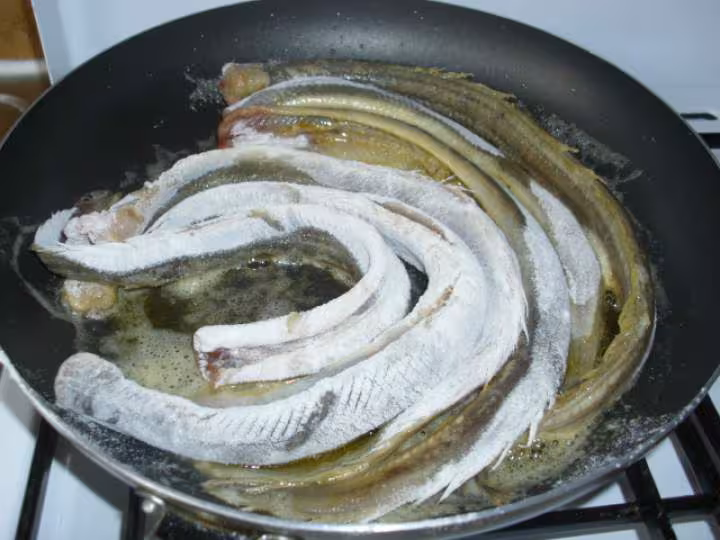 Poelee d anguilles a la creme