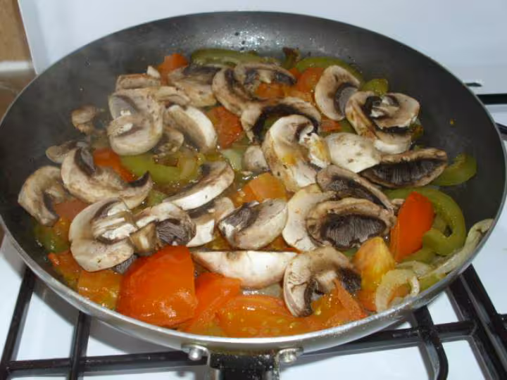 Poelee d anguilles a la creme