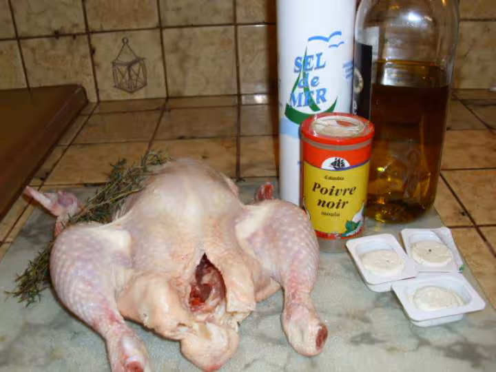 Poulet au fromage ail et fines herbes et au thym
