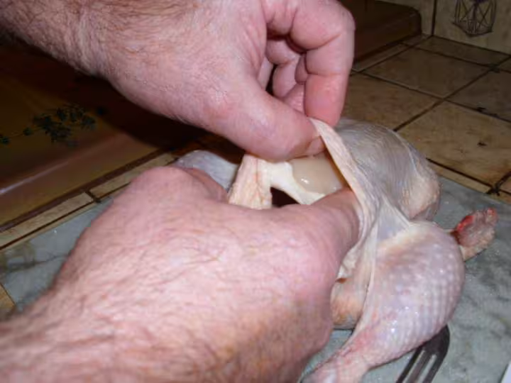 Poulet au fromage ail et fines herbes et au thym