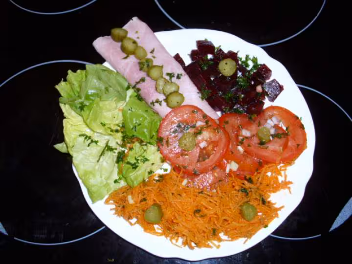 Repas froid crudites jambon