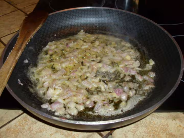Roules de filets de sole sauce a l oseille