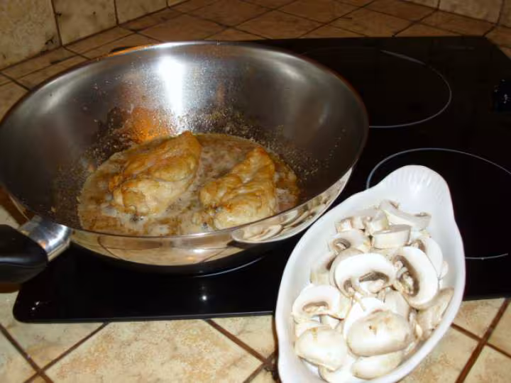Supreme de poulet aux champignons