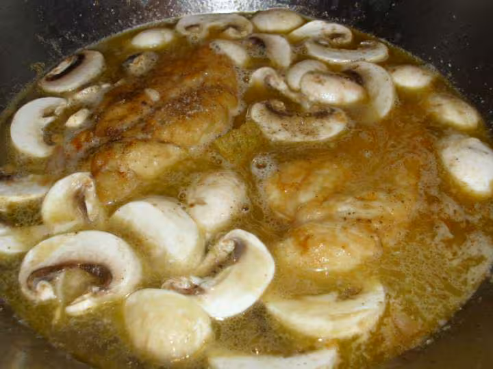 Supreme de poulet aux champignons