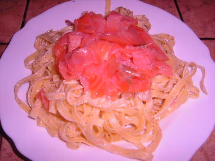 Tagliatelles au saumonfumeet aneth