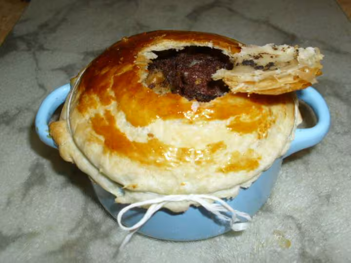 Tourte aux pommes et au boudin noir