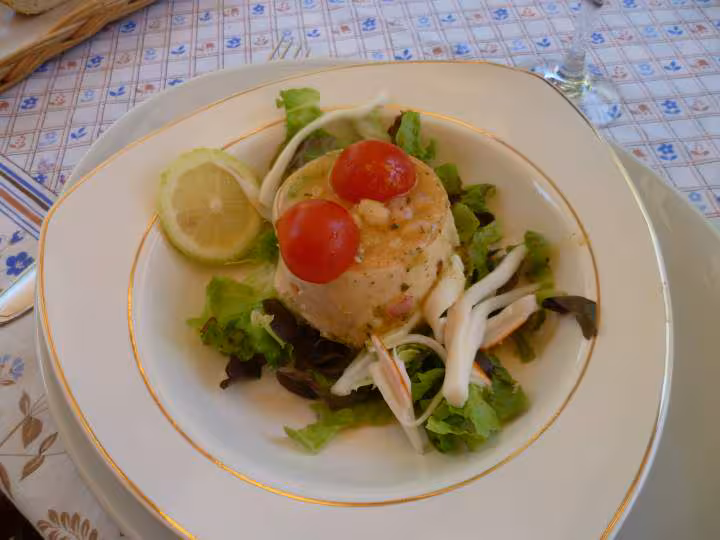 Terrine de saumon a l avocat et surimi