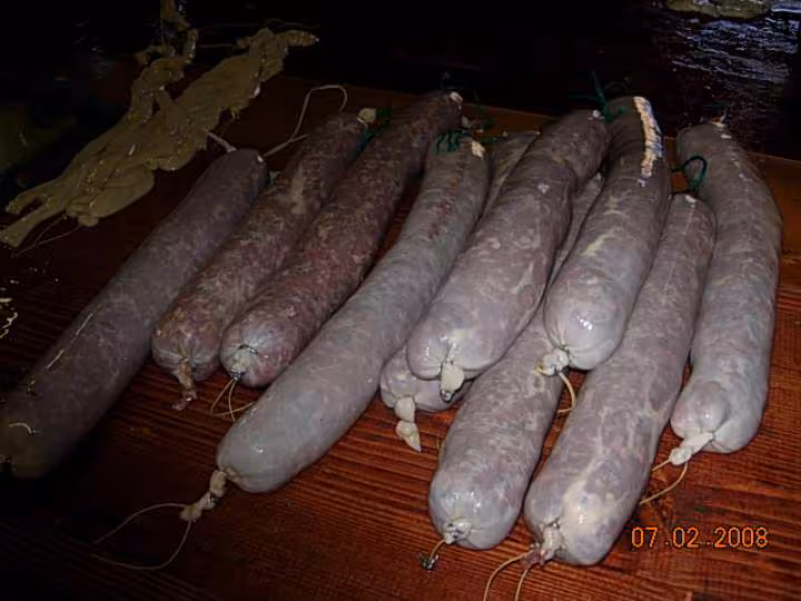 Saucissons prete pour la mise sous filet