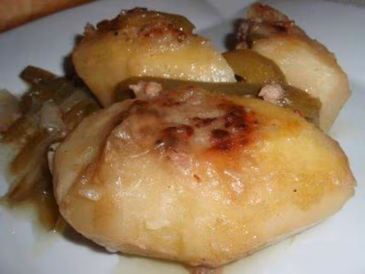 Patatas rellenas de carne