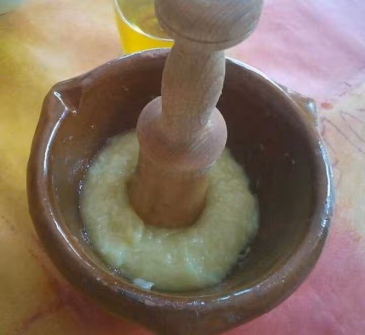 Sauce allioli huile d olive et ail