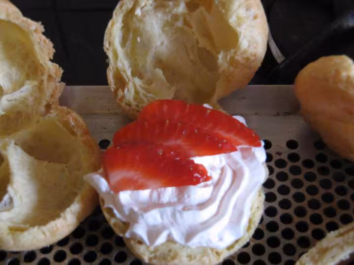 Choux chantilly fraise