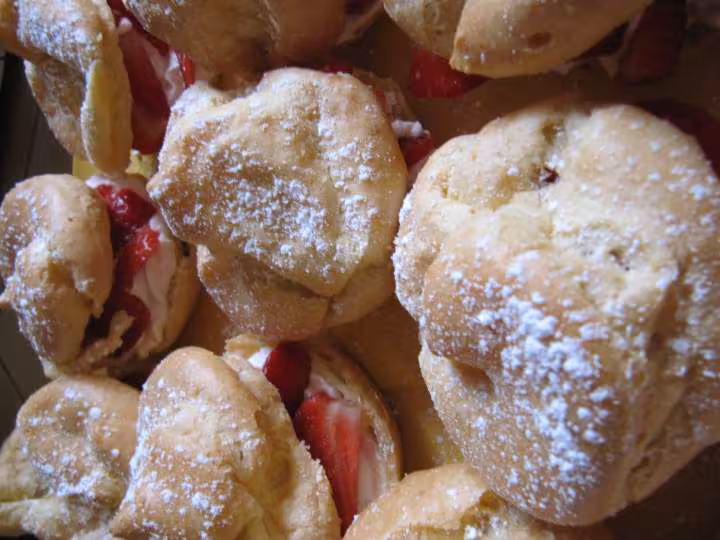 Choux chantilly fraise