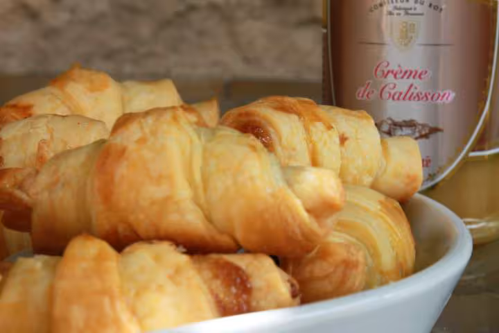 Croissants creme de calisson