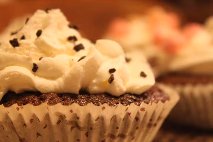 Cupcakes noix de coco chocolat chantilly