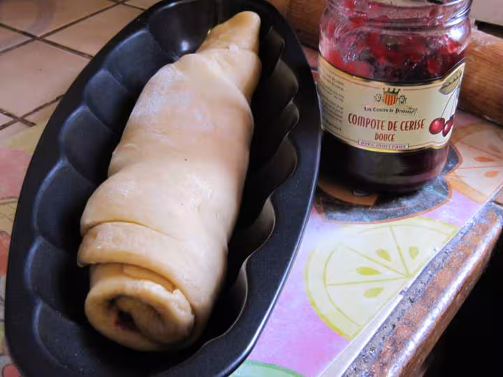 Roules brioche a la cerise douce