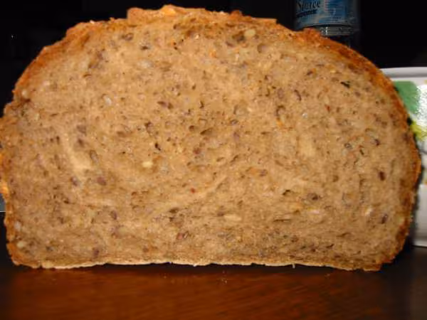 Pain aux cereales vu en coupe