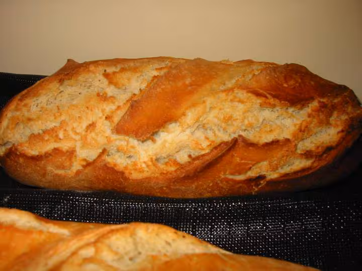 Pain blanc au four au levain fermentiscible