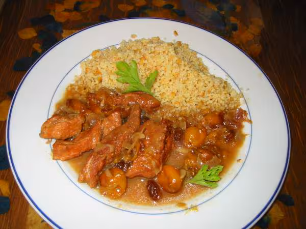 Tajine de poulet aux mirabelles et cereales gourmandes