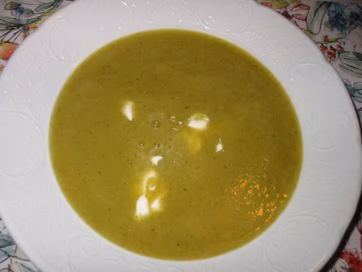 Veloute de courgettes aux pommes
