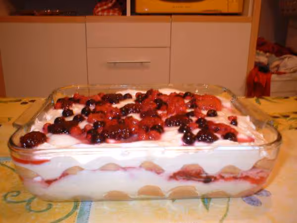 Tiramisu aux fruits rouges
