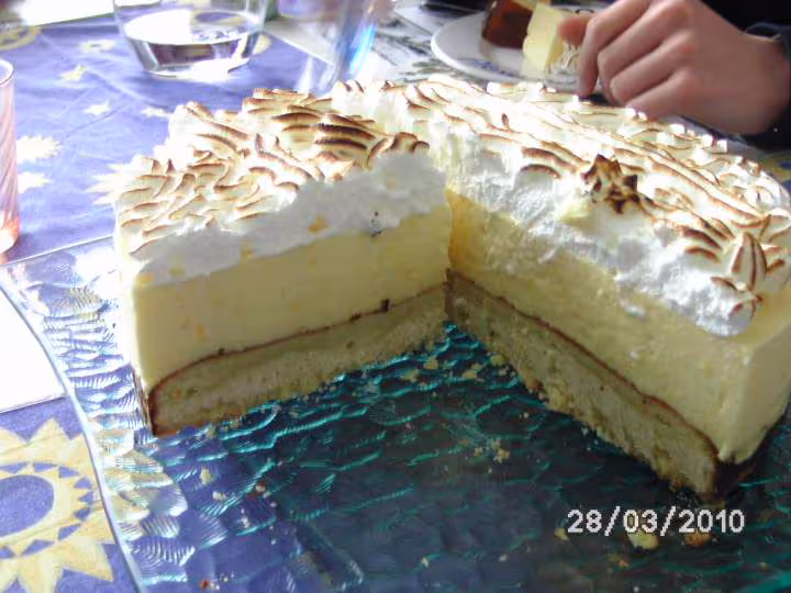 Chiboust meringue a la clementine