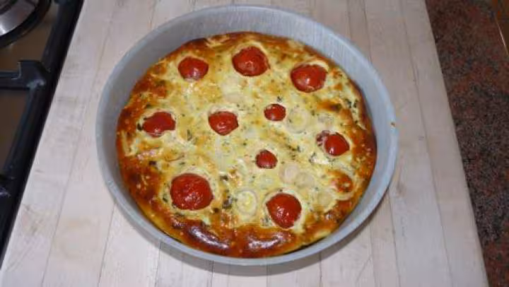 Gateau plume de tomates cerises et basilic eryn