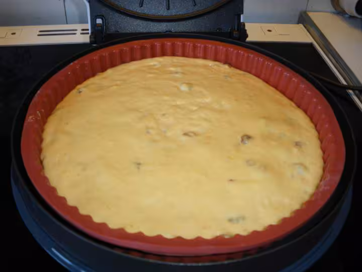 Gateau allege aux raisins avant cuisson