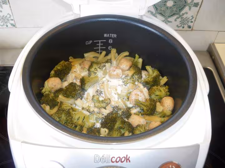 Pates au saumon et brocolis