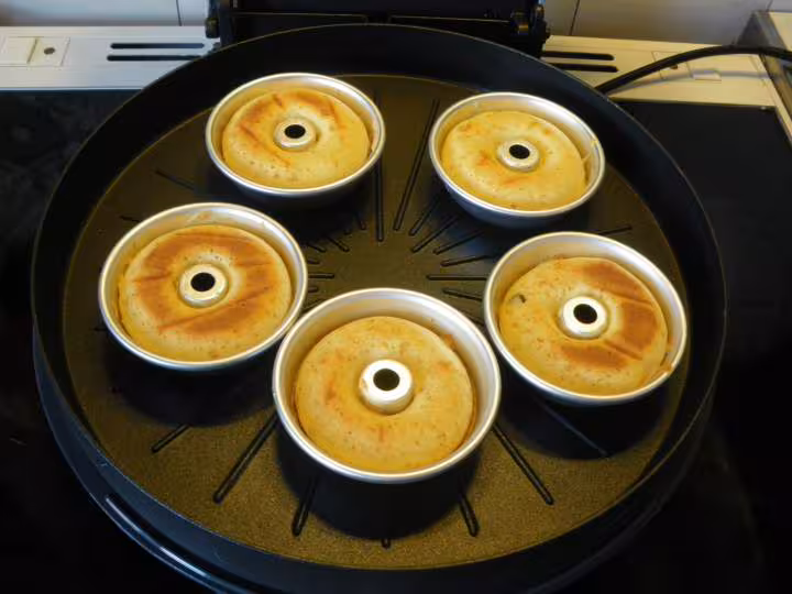 Petits savarins aux fruits confits