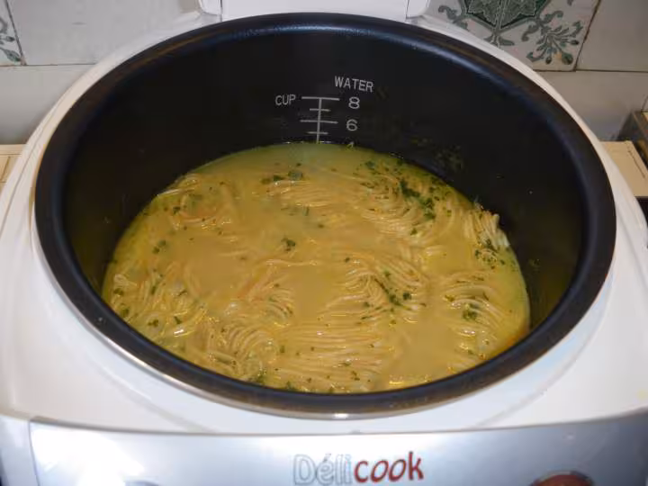 Soupe de poulet aux nouilles