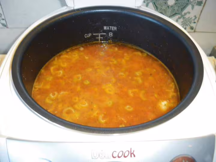 Soupe tomate aux boulettes