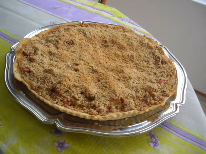 Tarte a la rhubarbe et son streusel de pierre herme
