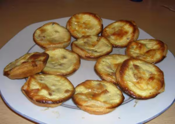 Delicieuses mini quiches lorraines aperitif