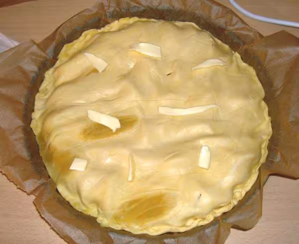 Tarte tatin aux peches avant le four